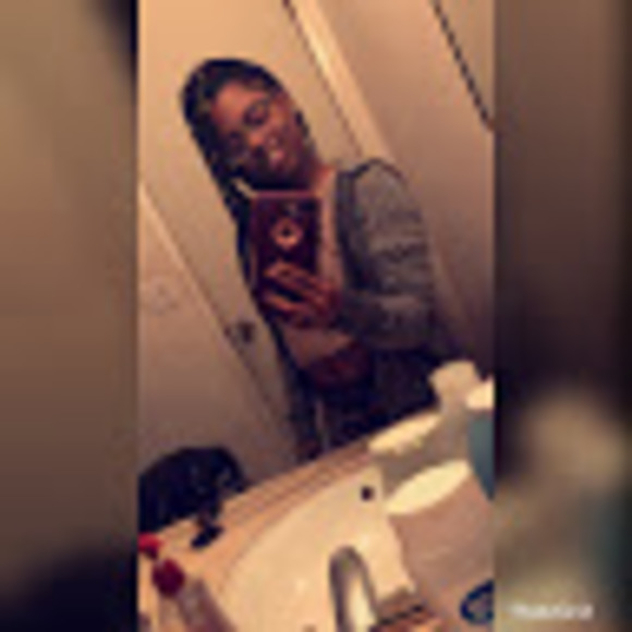 Meet your Posher, Samantha - Picture 1 of 1